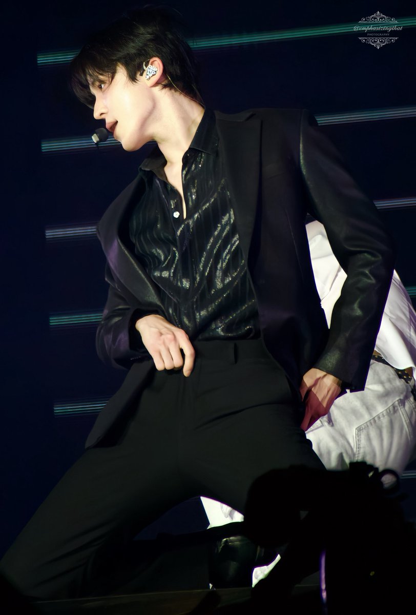 みるみる tweet media