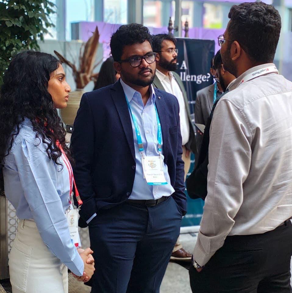 Zoho Sign tweet media