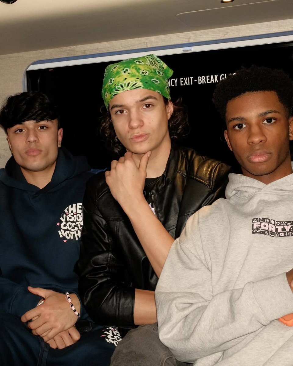 ディセンバー・テン | December 10 (D10) 日本公式 tweet media