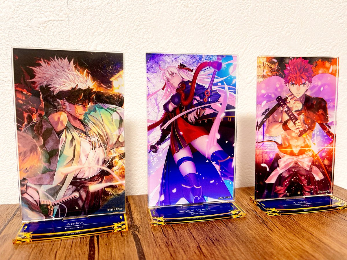 K_abitu's tweet photo. アクスタ…想像の倍いいな…… https://t.co/662Ypb4uLk