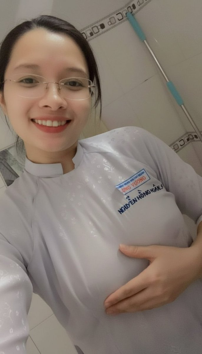 nhatanh314's tweet photo. Tym đj rồi gửi clippp https://t.co/L9jTfze1uf