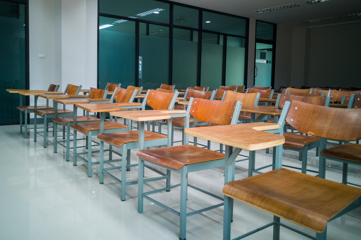 Oranee97726889's tweet photo. Hey tech lovers! Join our Coding Club Hackathon this Sat (10 AM-4 PM) at Room 302—build apps, win prizes, and level up your skills with peers! Snacks + Wi-Fi included. Tag a coding buddy! #TechHack #CodingFun https://t.co/Z3lZ5wrSBd