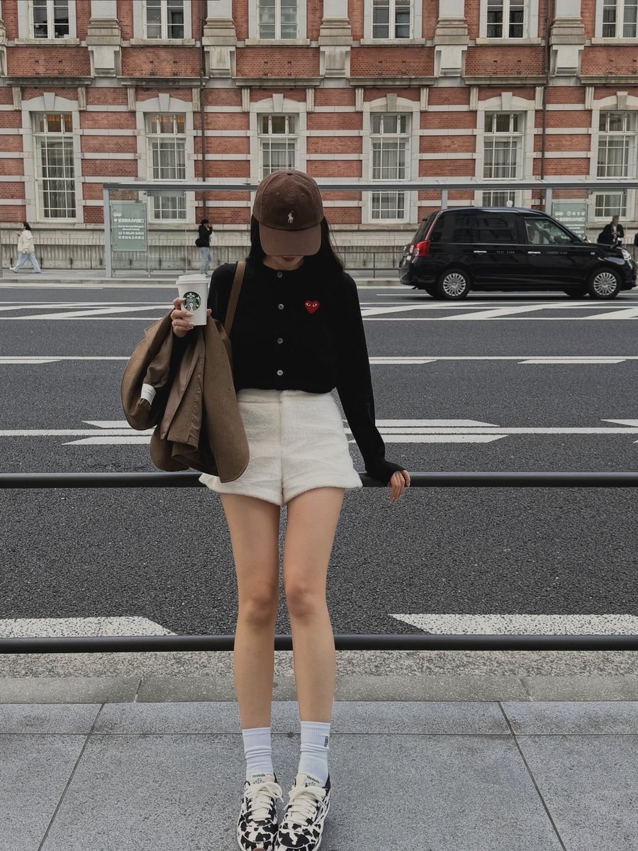 reebokの牛柄可愛すぎる〜〜🐄♥️