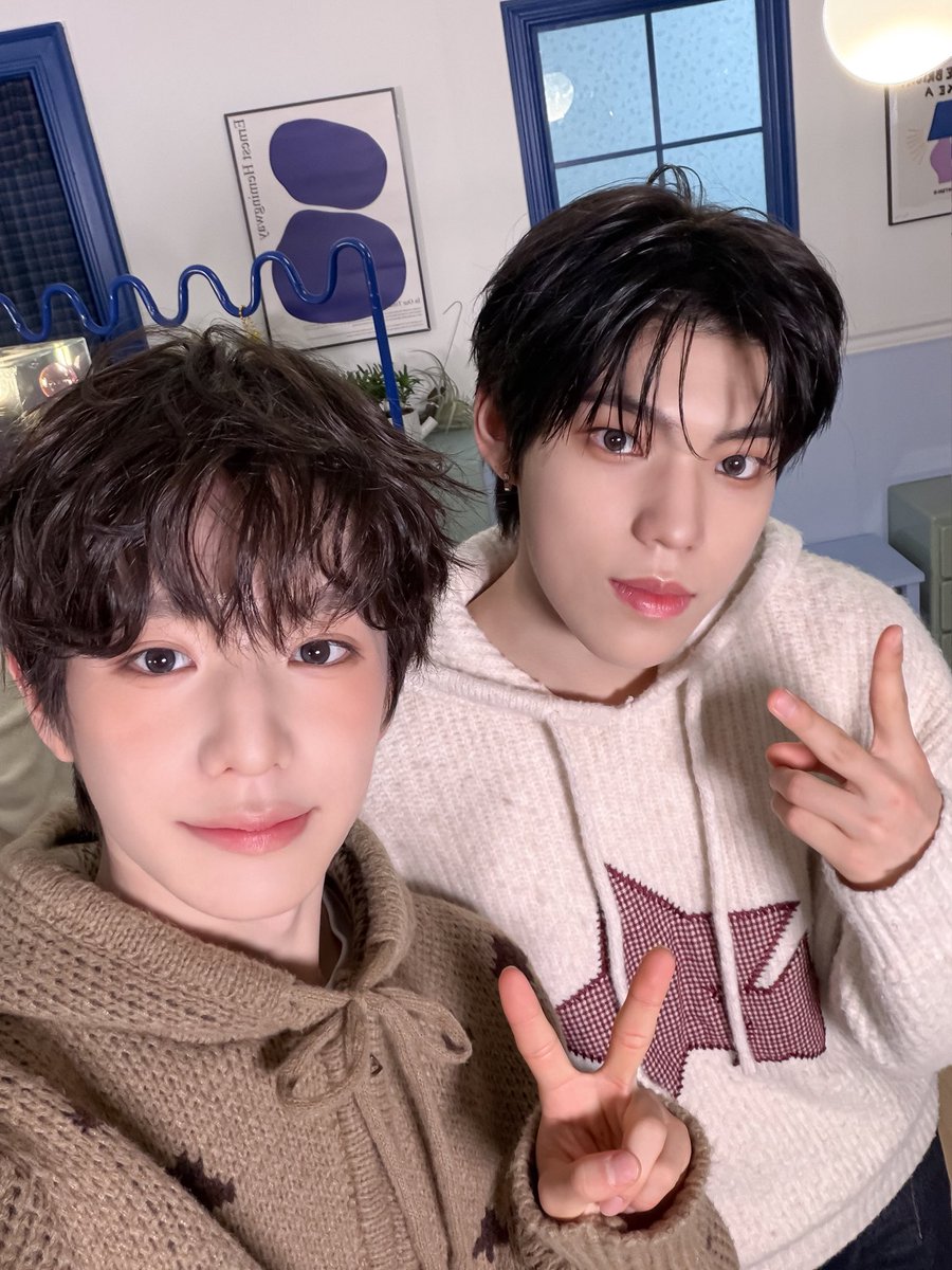 [📸]

연태야 생일 너무너무 축하해🎉
앞으로도 09즈 화이팅

#YUHZ #유어즈 
#SECHAN #세찬