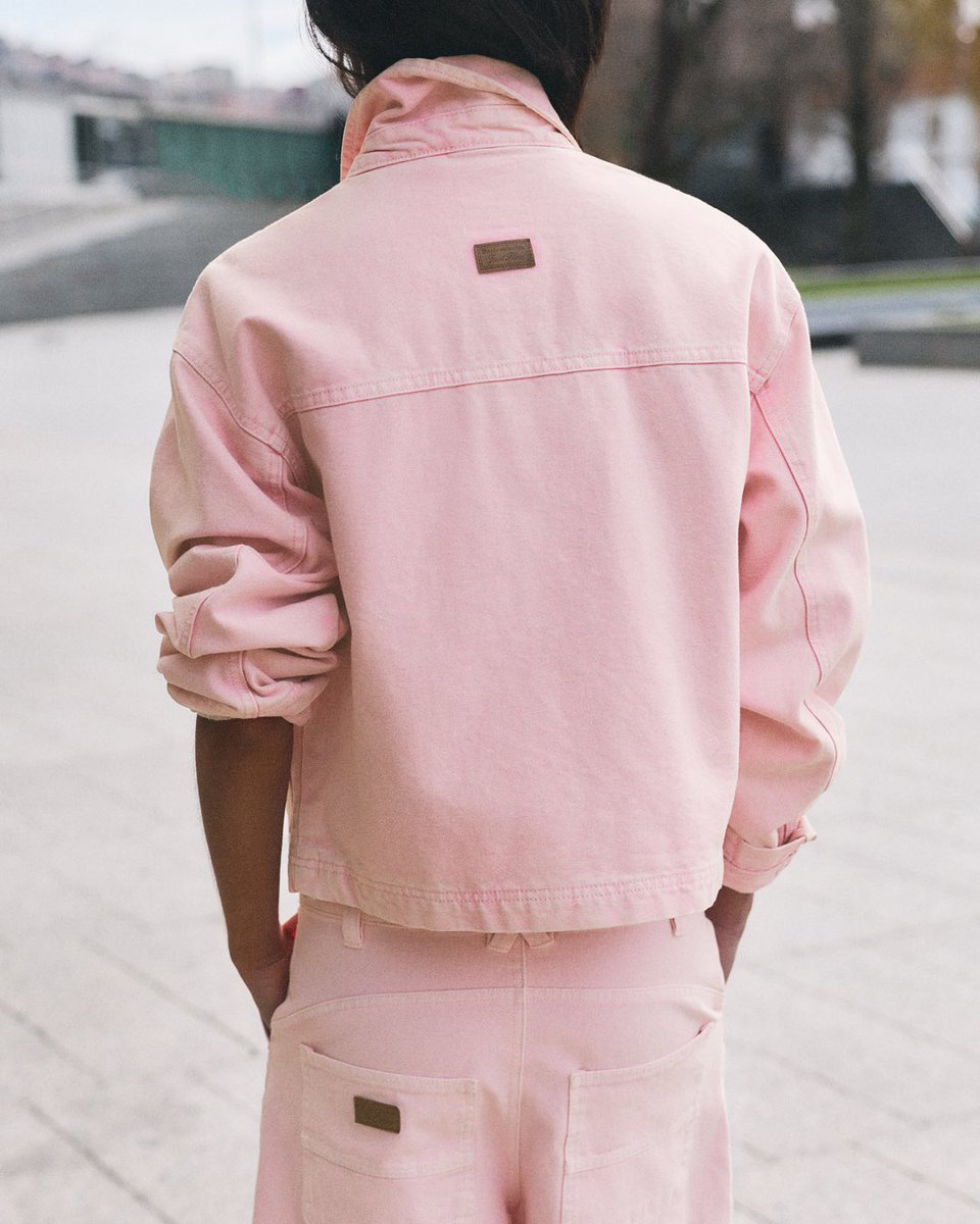 Pull&Bear tweet media