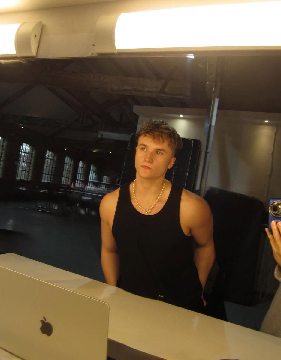 ディセンバー・テン | December 10 (D10) 日本公式 tweet media