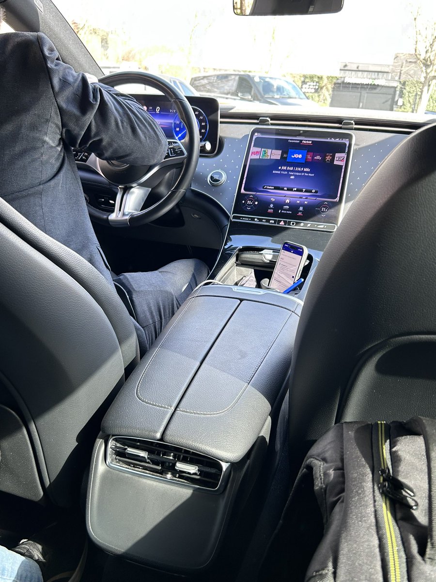 allah bir gün nasip ederse ölmeden mercedese binmek istiyoruz hayalimiz bu