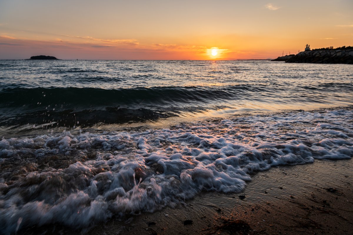 kurumaebi_aio's tweet photo. 波打ち際 波紋いろいろ
#nikon #D780 #photography #写真 #nature #山口市 #yamaguchi #sunset #dusk #夕焼け #seascapephotography #sunset #wave #波 #beach #Swash https://t.co/vS2YEWu1T6