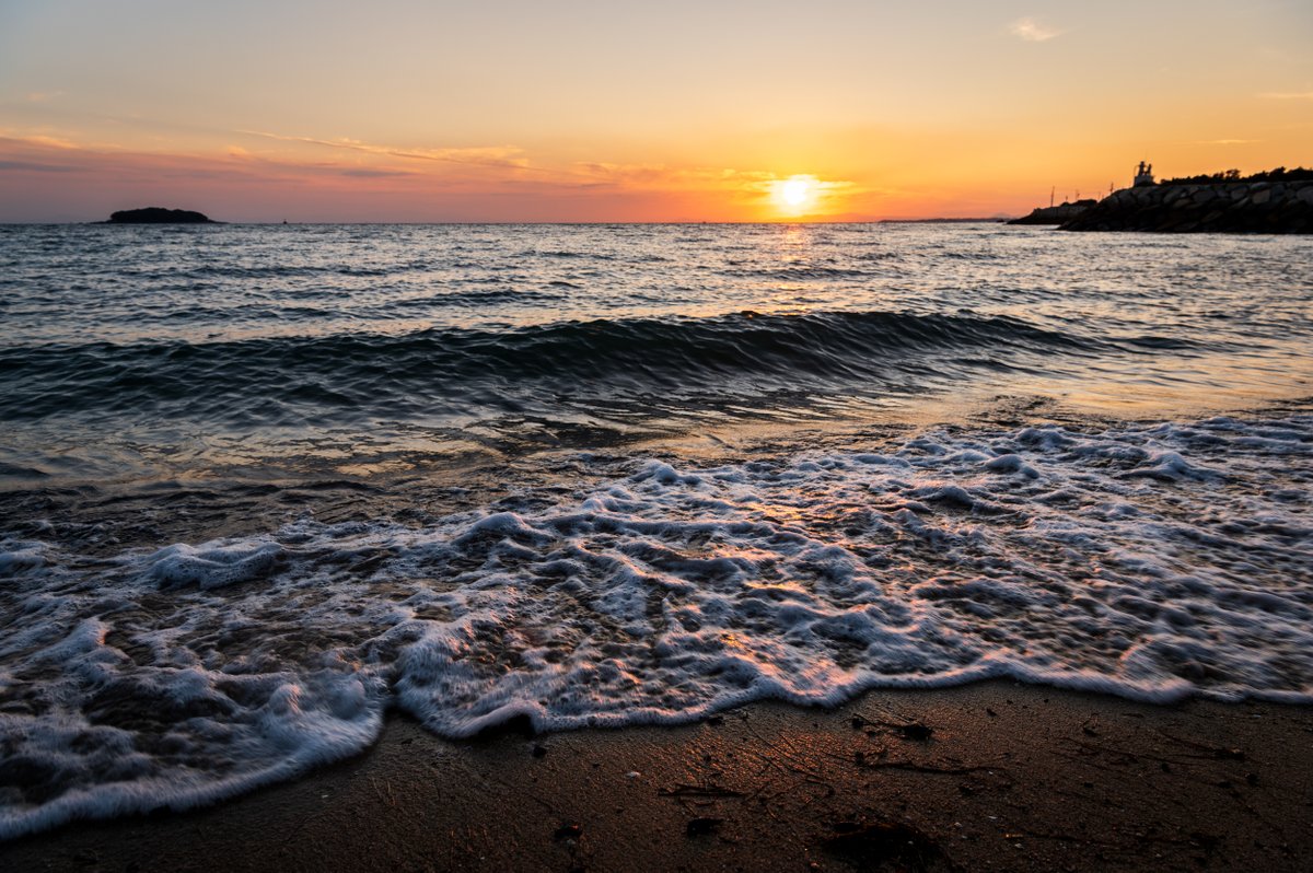 kurumaebi_aio's tweet photo. 波打ち際 波紋いろいろ
#nikon #D780 #photography #写真 #nature #山口市 #yamaguchi #sunset #dusk #夕焼け #seascapephotography #sunset #wave #波 #beach #Swash https://t.co/vS2YEWu1T6
