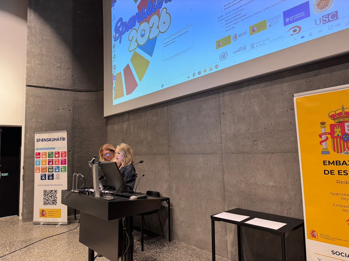 EducNordic's tweet photo. Una alegría participar en la IV edición de #Spaenskuhátíð y compartir también un encuentro con el profesorado de español y las instituciones colaboradoras.
Gracias a la @Haskoli_Islands y a @EmbEspIslandia por impulsar esta iniciativa y a @Alcalingua y a @ci_usc por su apoyo. https://t.co/gU7oKGKk1Q