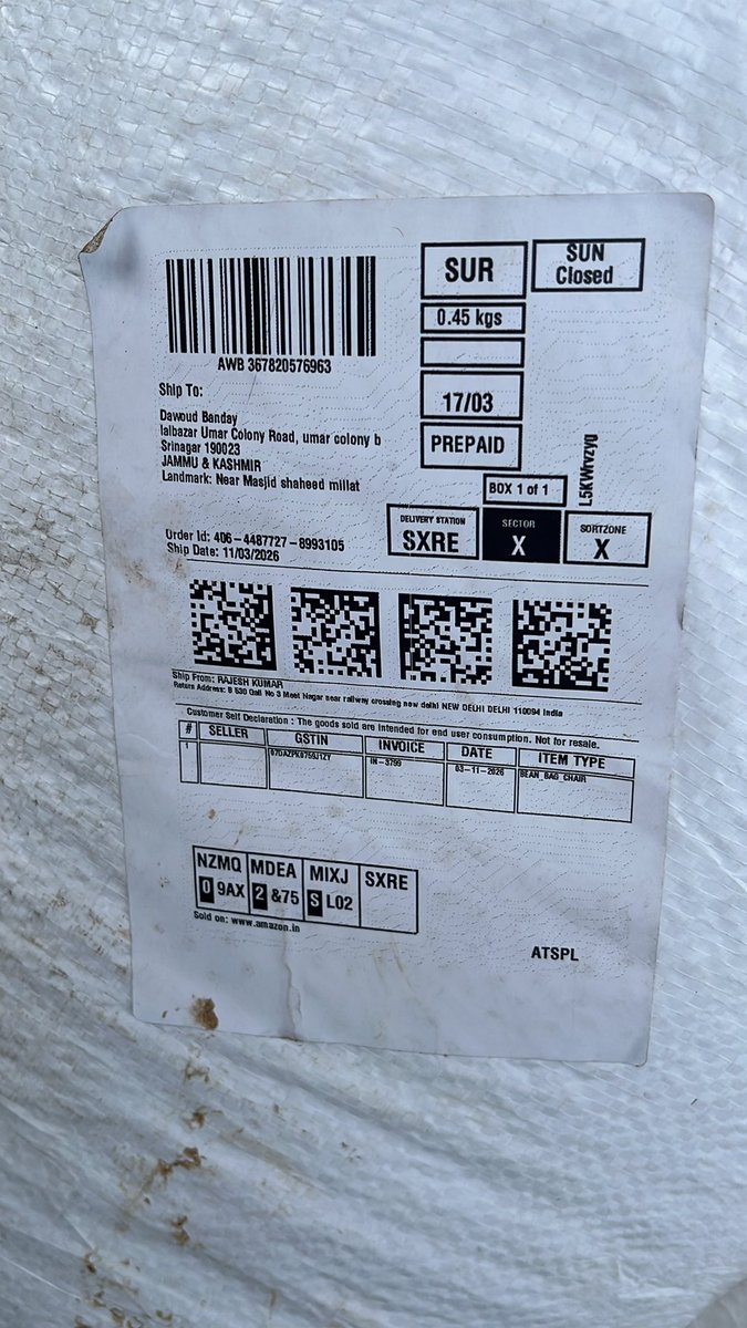 DawoudBanday's tweet photo. @amazonIN delivered my package covered in cow dung. It stinks, weighs less than 2.5 kg, and delivery guy left without updating status. Can't even return it yet. Disgusting and unacceptable. 🤬 #AmazonFail
Order ID: 406-4487727-8993105
@AmazonHelp @amazon #disgusting https://t.co/kgwsFK0YQ8