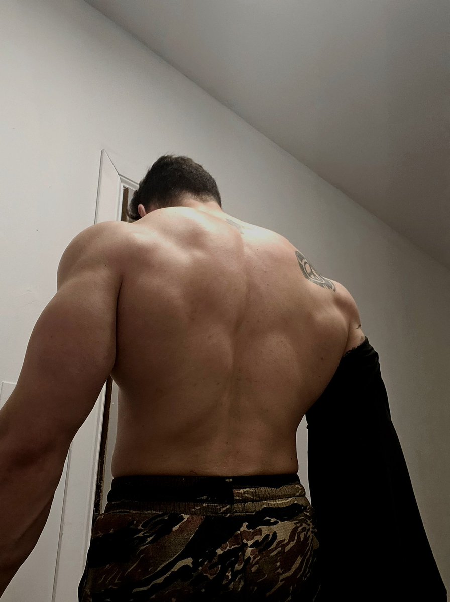 Tommy, Short Magnum PI Impersonator tweet media