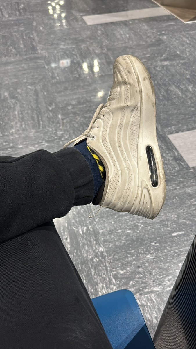 Young Cruel Master 😈🦶🇵🇱 (2,5k) tweet media