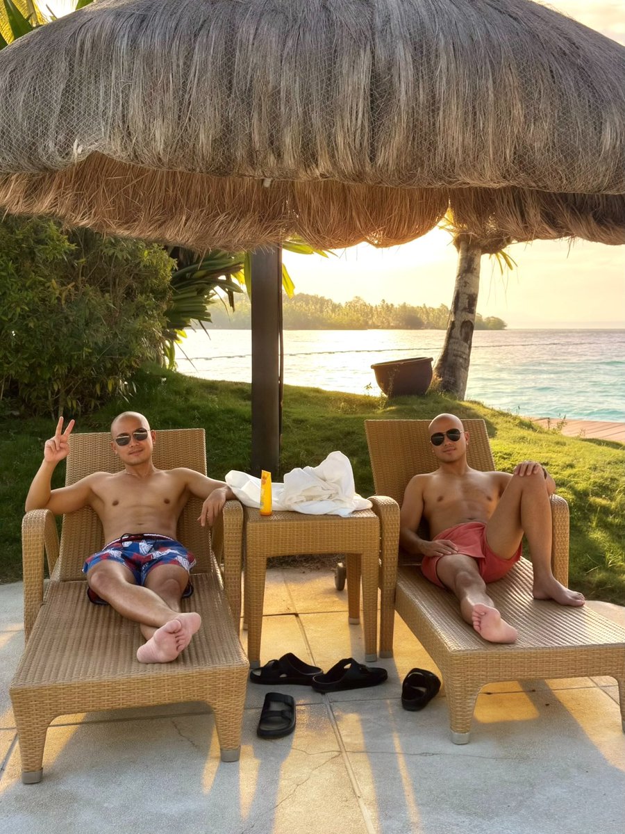 WeeBinuya tweet media