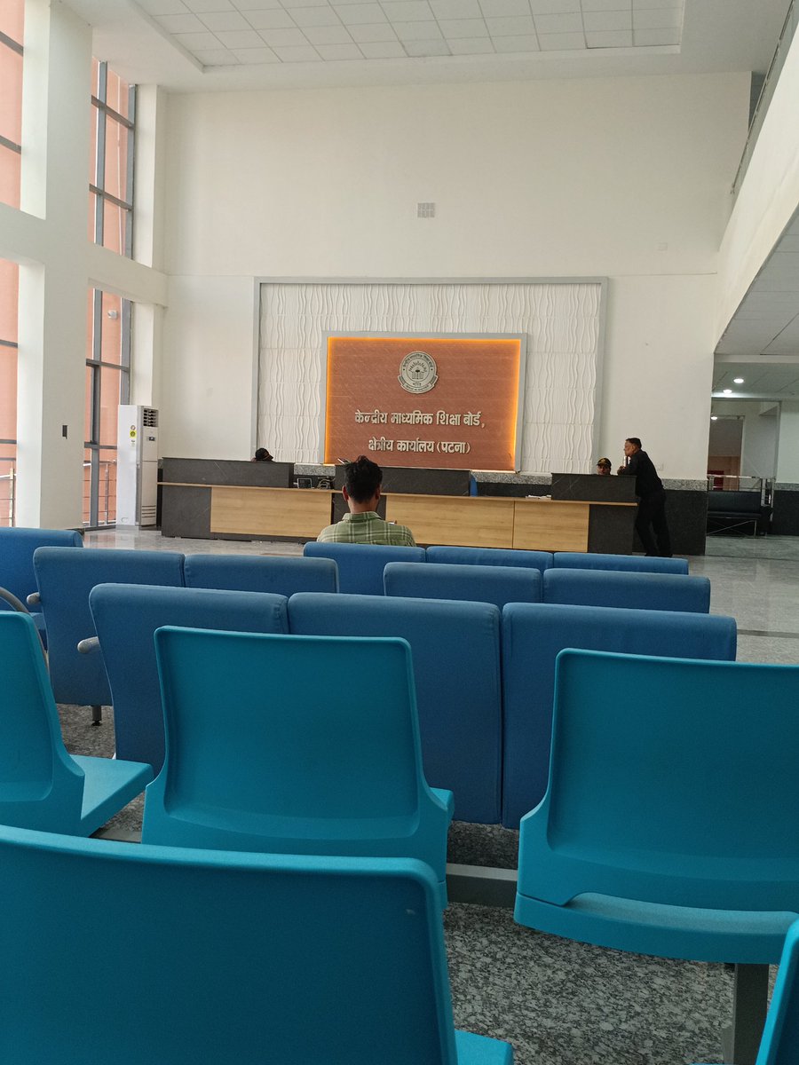 AdityaStoltzma2's tweet photo. Visited CBSE Regional office, Patna. The Infrastructure is fantastic but staff are always busy on mobile, make students run from one room to another. They are very misbehaved!!, CBSE should send them to school first to learn work ethics! @cbseindia29 @EduMinOfIndia @dpradhanbjp https://t.co/tGtLtXAwgk