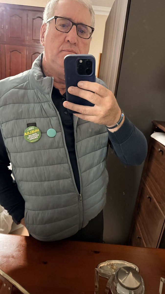 Otra semana de huelga.
No es contra mis pacientes.
Es precisamente por ellos.

Porque atender personas no puede hacerse en cinco minutos ni después de 20 h de guardia.

La vocación no es explotación.

#EstatutoDelMédicoYa
<a href="/MUDmedicos/">MUD Médicos</a>