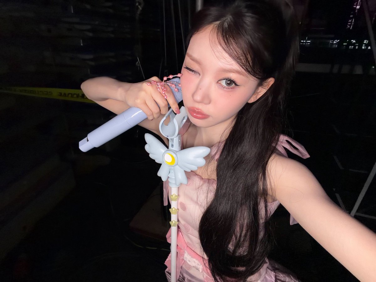 picsillit's tweet photo. moka weverse update https://t.co/fUdGKTAReO