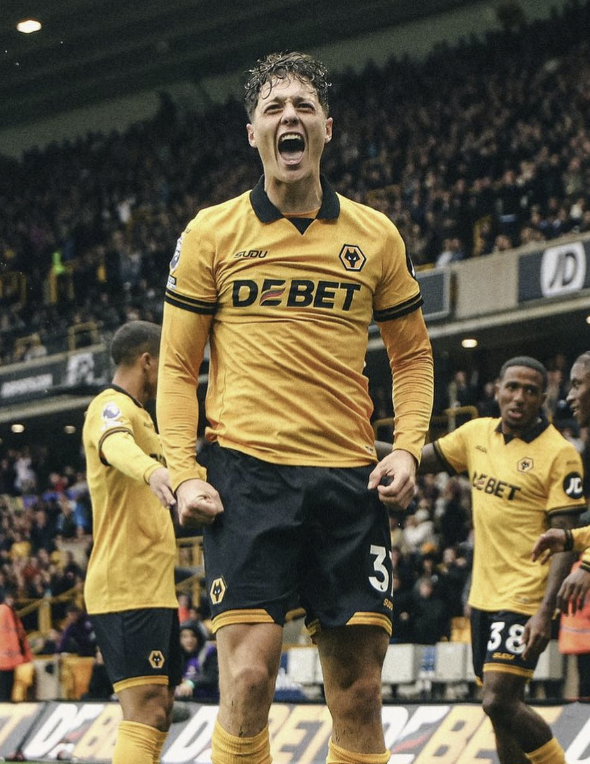 Fotbalové přestupy tweet media