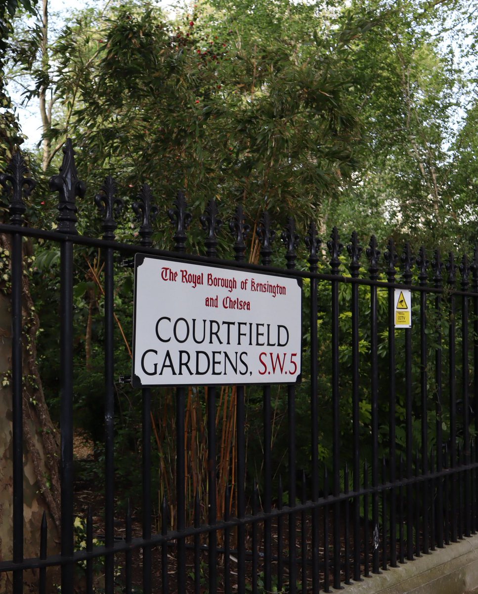 LivingDeadGirl tweet media