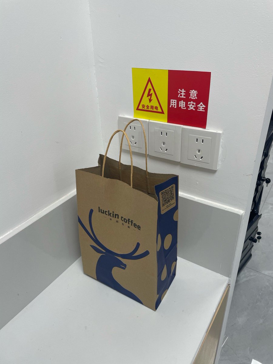 Jenny Salinel tweet media