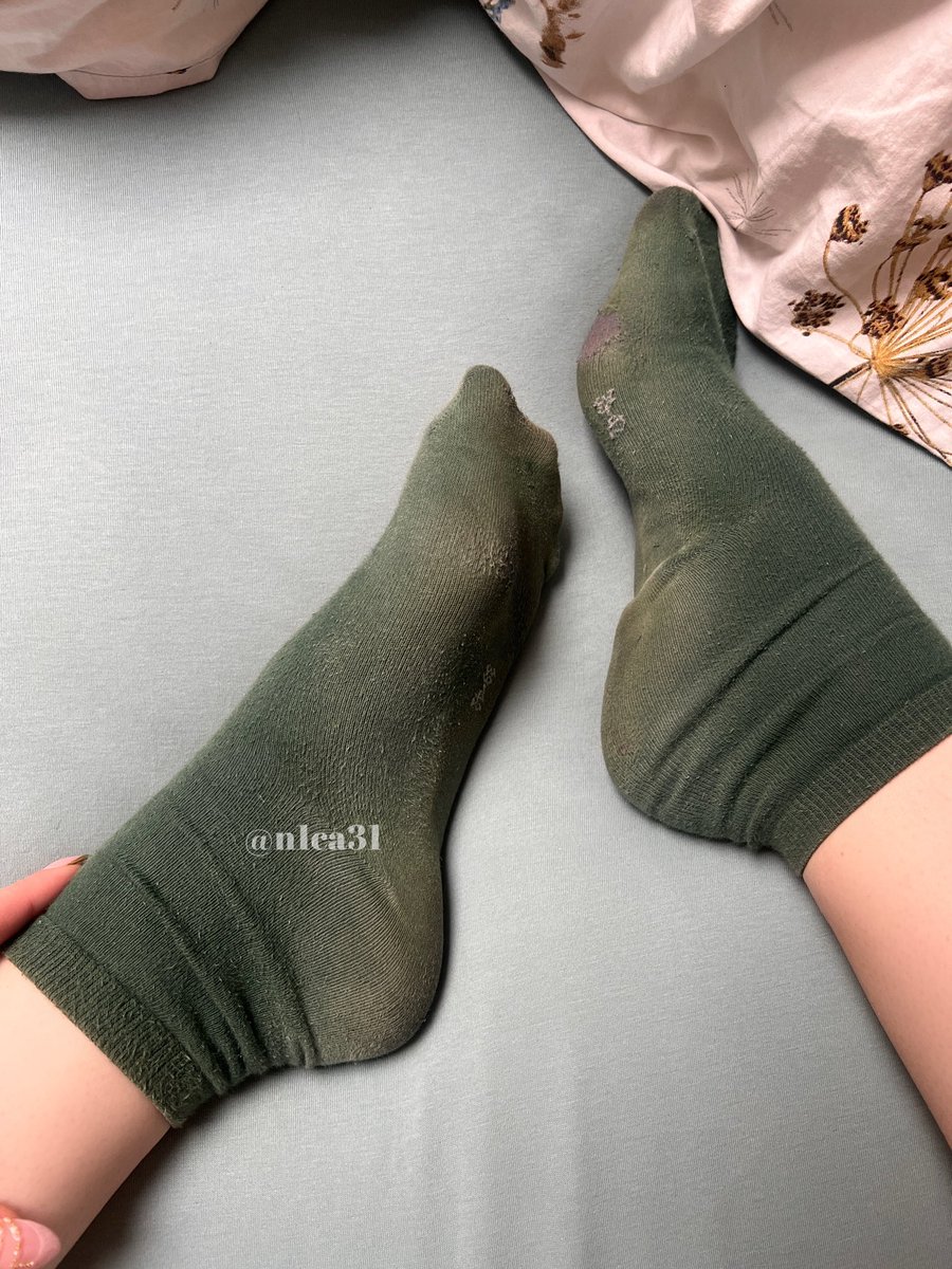 Want some sweaty gym socks? 😋😂

Findom Feet