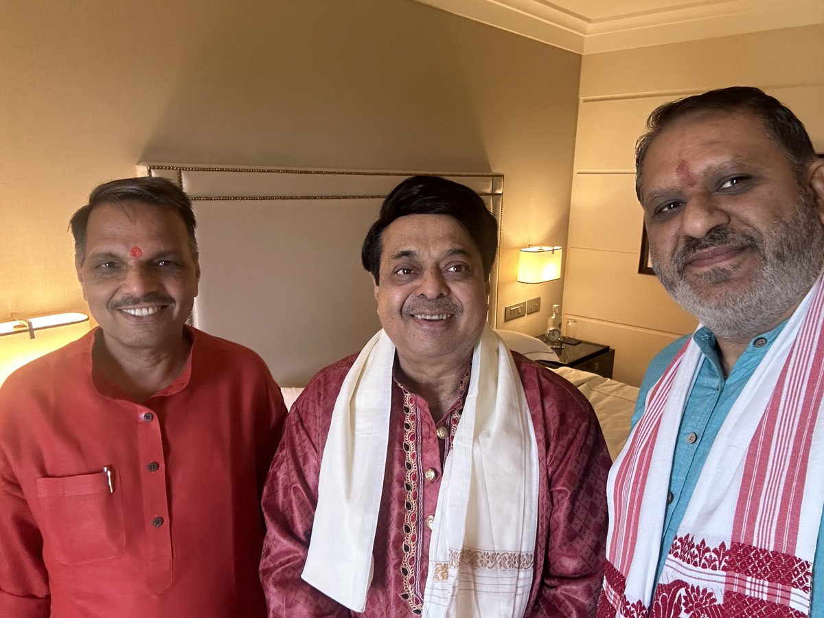 विजय कुमार tweet media