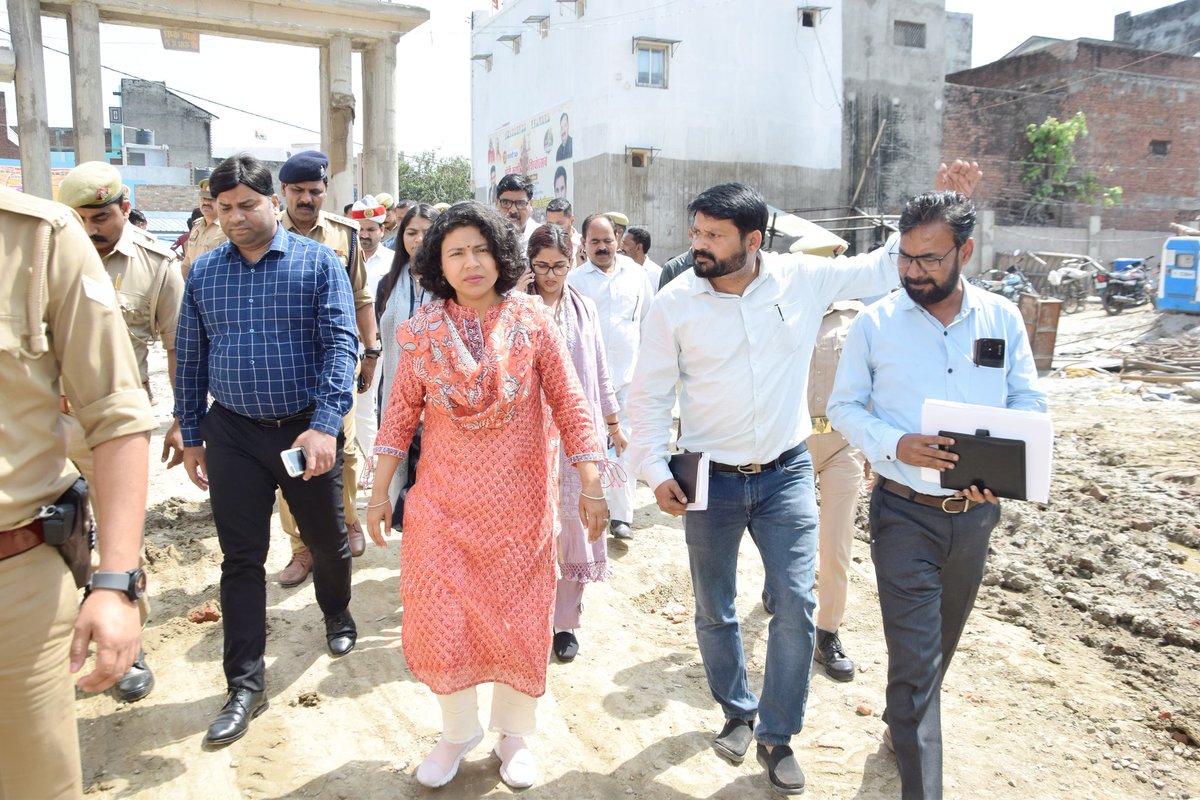 DM LAKHIMPUR KHERI tweet media