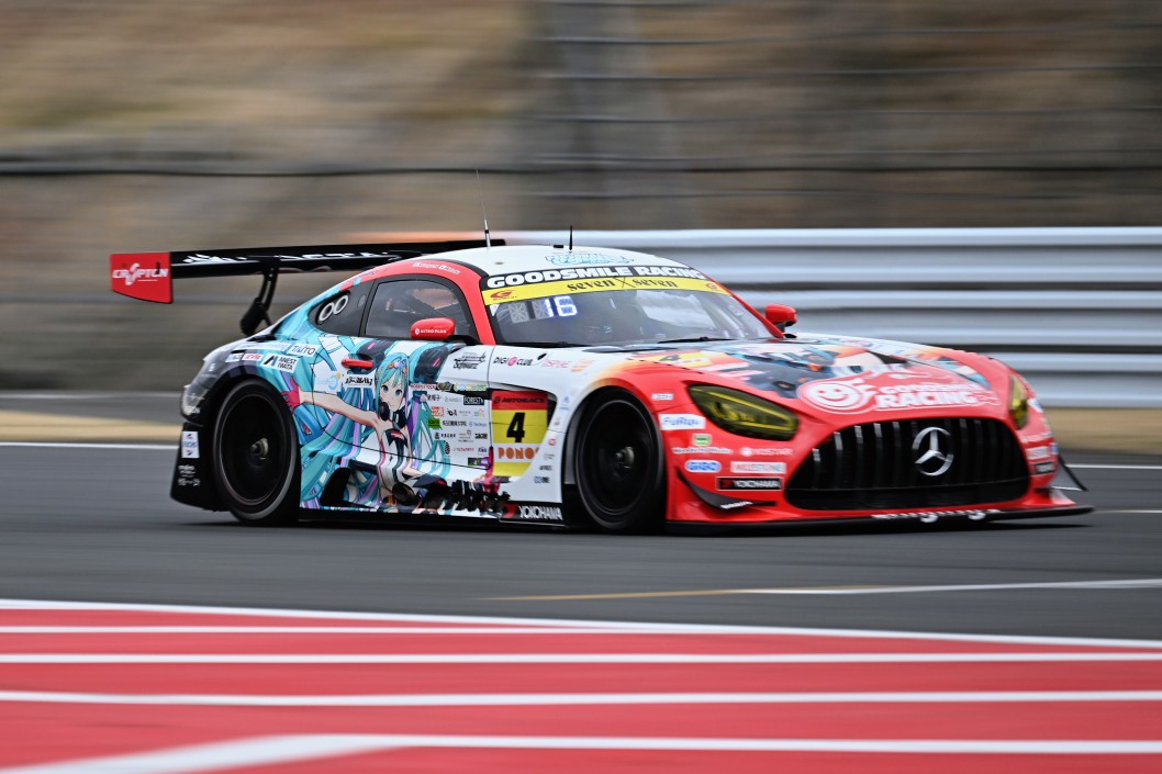 alto_fuchigami's tweet image. ピット入口付近からGT300車両を📸
SHADEとPACIFICは車両が変更されて、新鮮✨
#SUPERGT(@SUPERGT_JP)
#富士スピードウェイ
#SHADE
#PACIFICRACING
#GOODSMILE
#UNILOBO