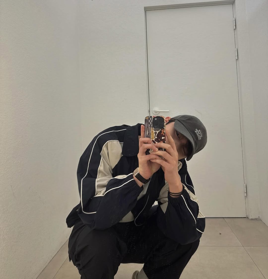 Tinkerland0303's tweet photo. 260317 #JIHUN (#HVLF) Instagram post

To all my loved ones 🫶

#KNK #크나큰 #김지훈 #지훈 #지훈짱짱 #하프 https://t.co/MAAGJydPI7