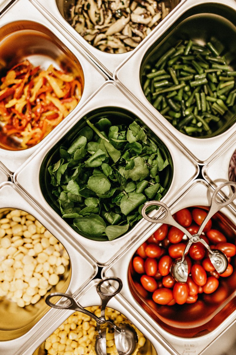 ScholarshipSYS's tweet photo. When it comes to college choices, picking the right meal plan probably isn’t high on most students’ to-do lists. However, it can pay to pick the right plan. Get the lowdown on the different types of meals plans, including tips on how to save. https://t.co/lMmzmbG2Hr https://t.co/PcGuV2k8OM