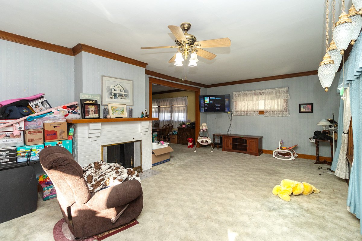 McCurdy Real Estate & Auction tweet media