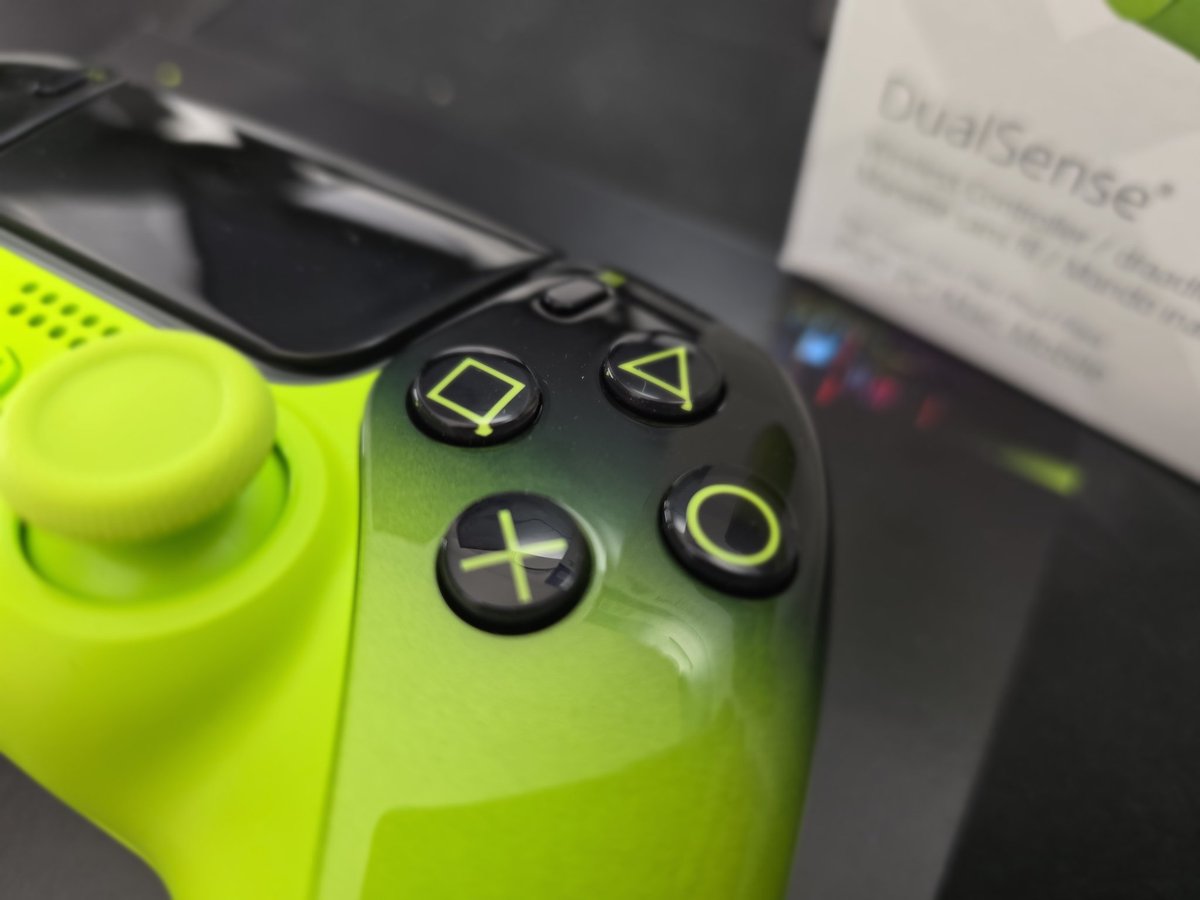 Ray Snakeyes tweet media