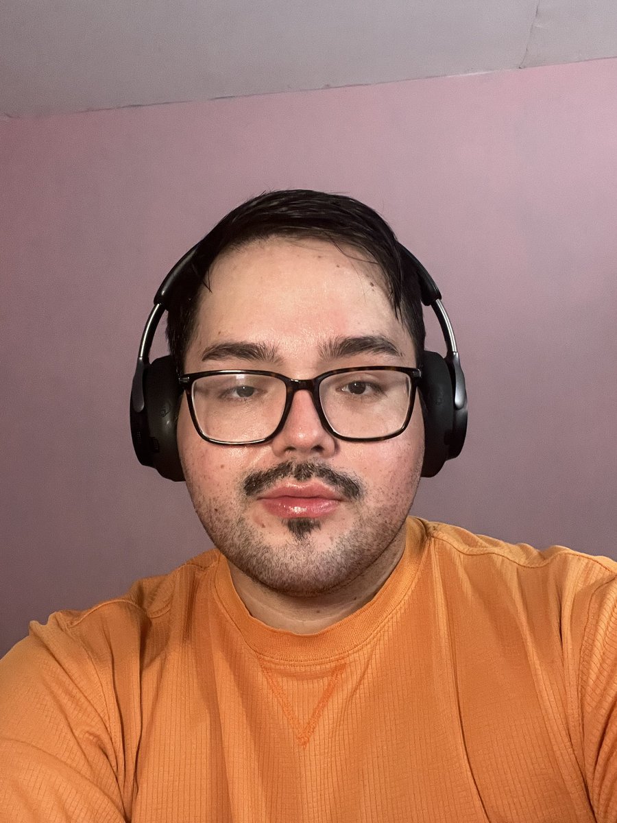 🥰🍰 tweet media