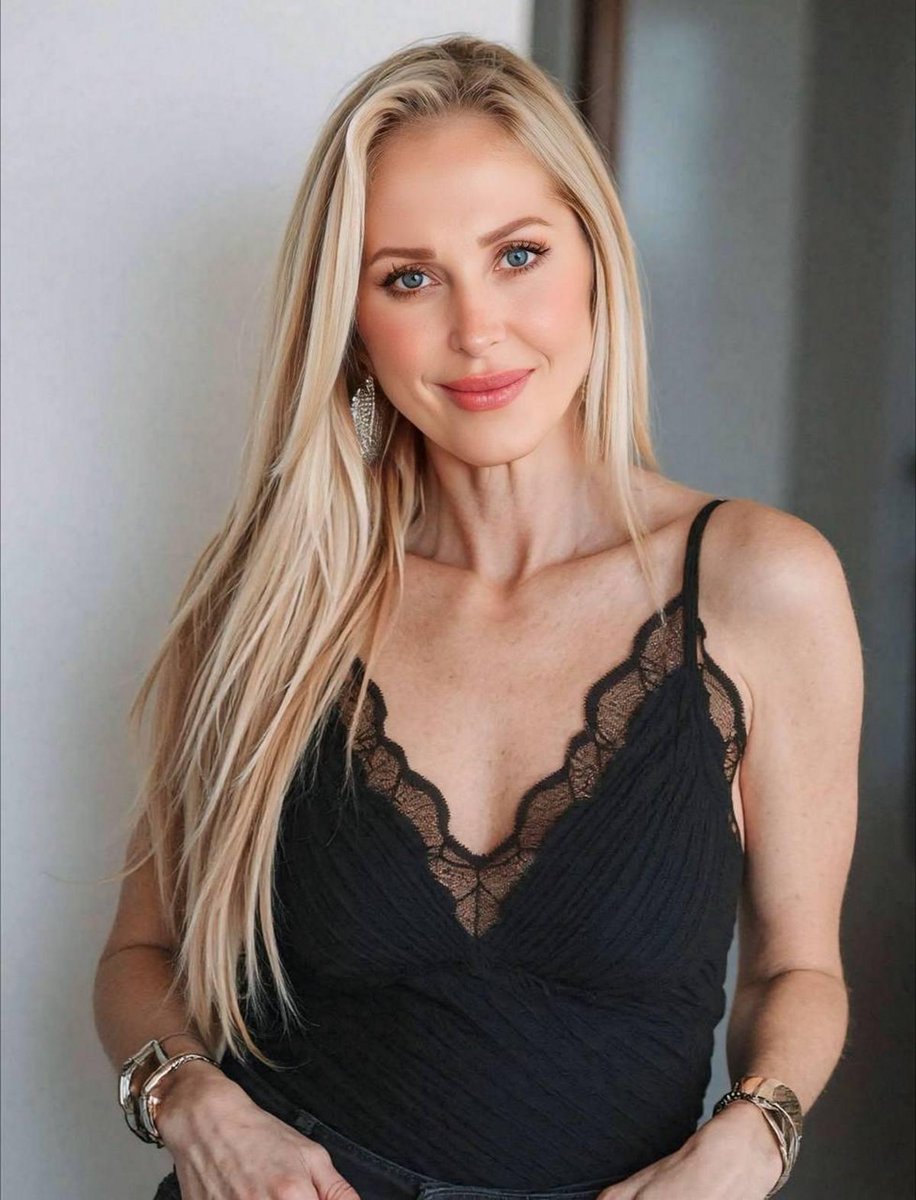 cherry_merrycom's tweet photo. Claudia, 48 — elegant, athletic, and full of life.
A lawyer with a creative soul who believes love should feel passionate and real.
She dreams of romantic dates, shared laughter, and a loyal man to enjoy life with.

👉 https://t.co/lWtS9nV4ir https://t.co/ILHKrMDWEl