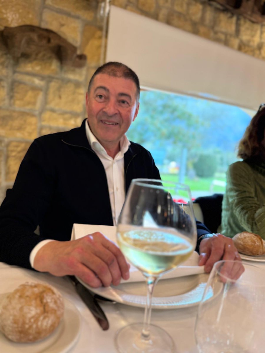 procomsaoficial's tweet image. La semana pasada en #Procomsa celebramos un momento muy especial: la #jubilación de nuestro delegado comercial, Anxo Romero.

👏 Queremos agradecerle sinceramente todo lo que ha aportado a Procomsa a lo largo de estos años y reconocer su #implicación, #esfuerzo y #contribución.