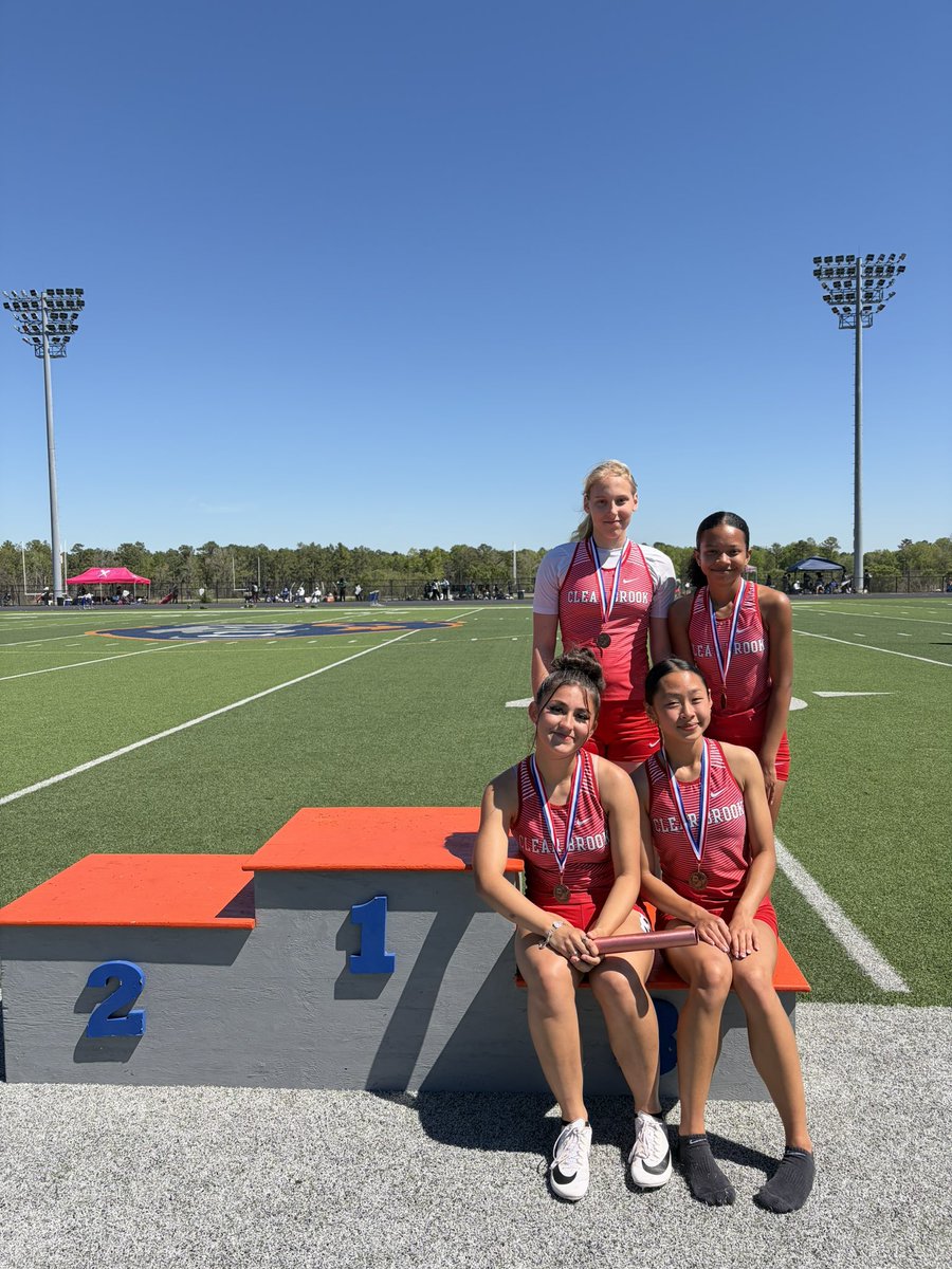 CBHS Girls XC/T&F tweet media