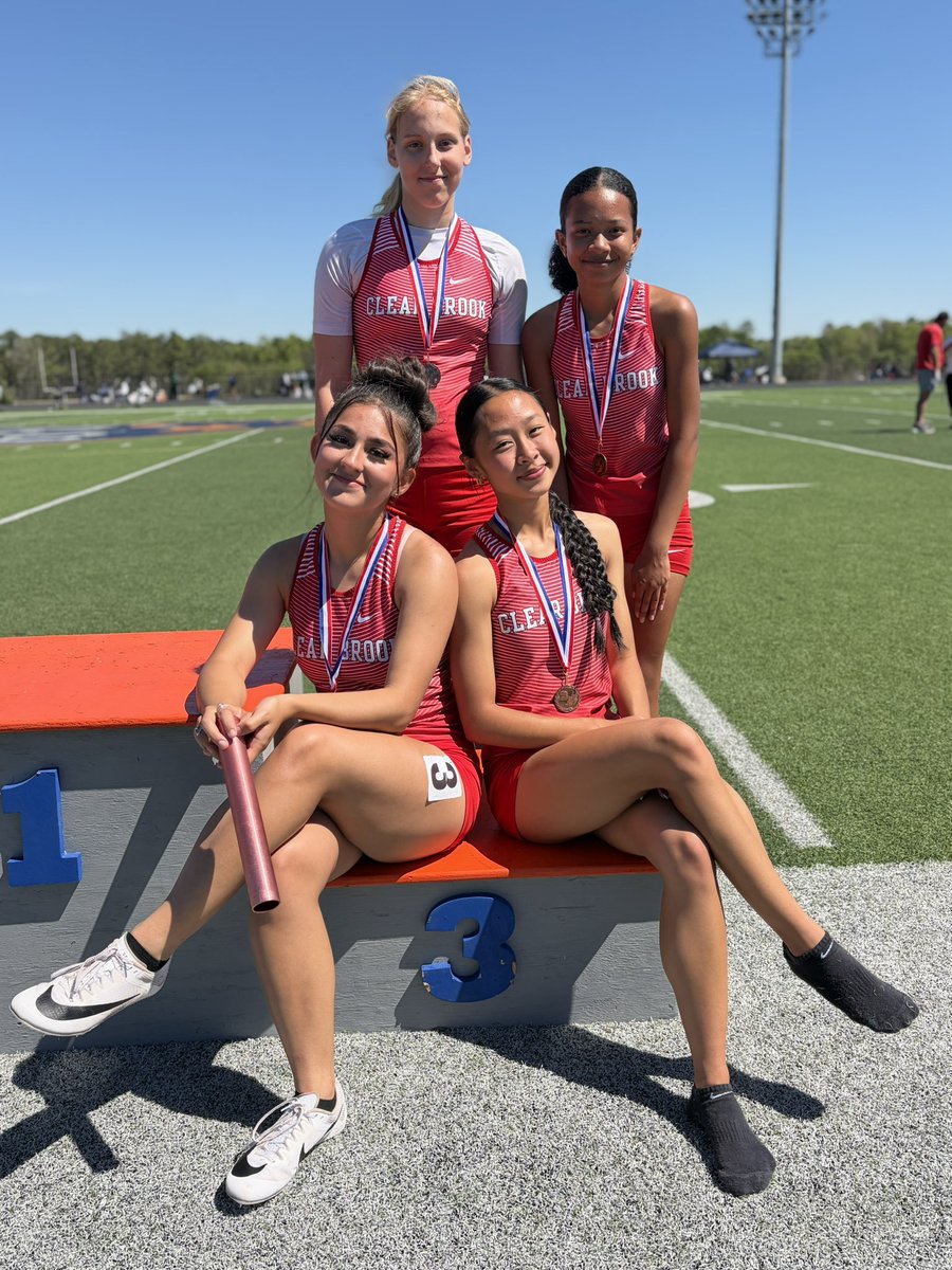 CBHS Girls XC/T&F tweet media