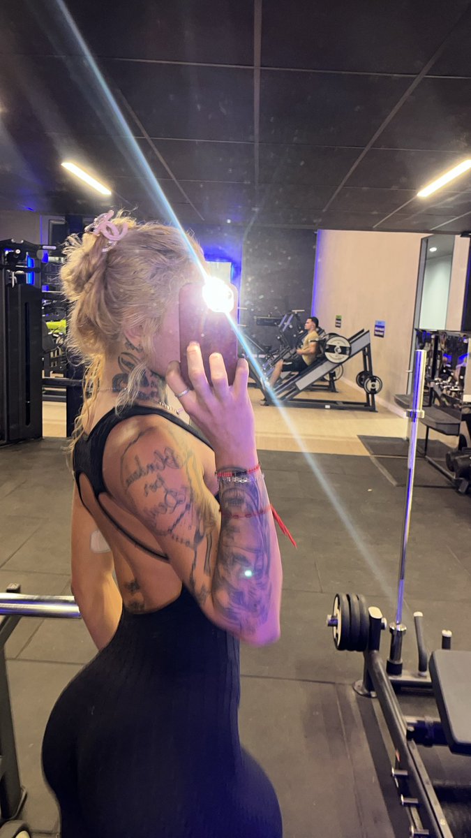 loirinha 18+🐆 tweet media