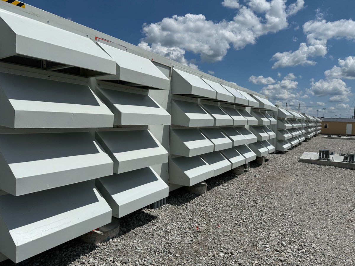 Terra Hosting tweet media