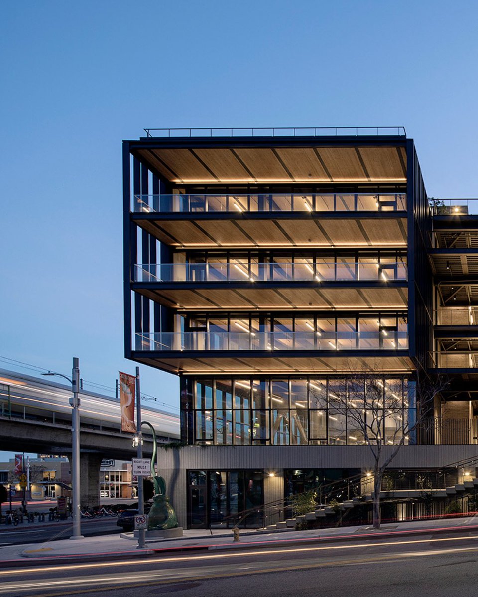 LEVER Architecture tweet media