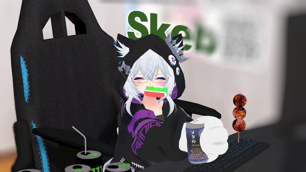 Symphony_Base's tweet photo. 今日はメンバーの雪牡丹さん@Feshis_Cのお誕生日です！
お誕生日おめでとうございます！
しっぽの食べ過ぎには注意してね https://t.co/naQK6Z1i0A