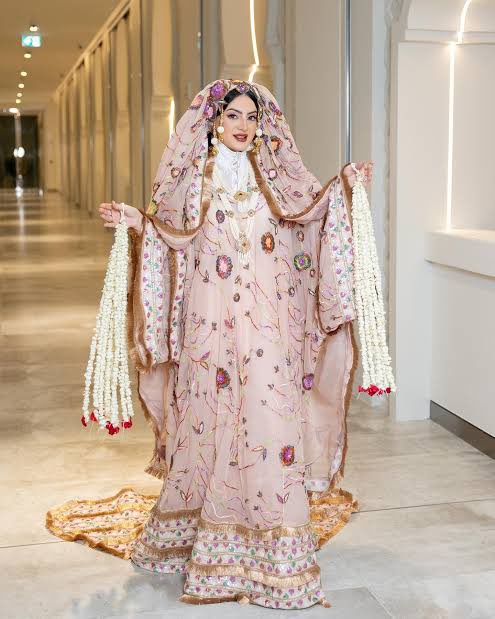 العاتي . tweet media