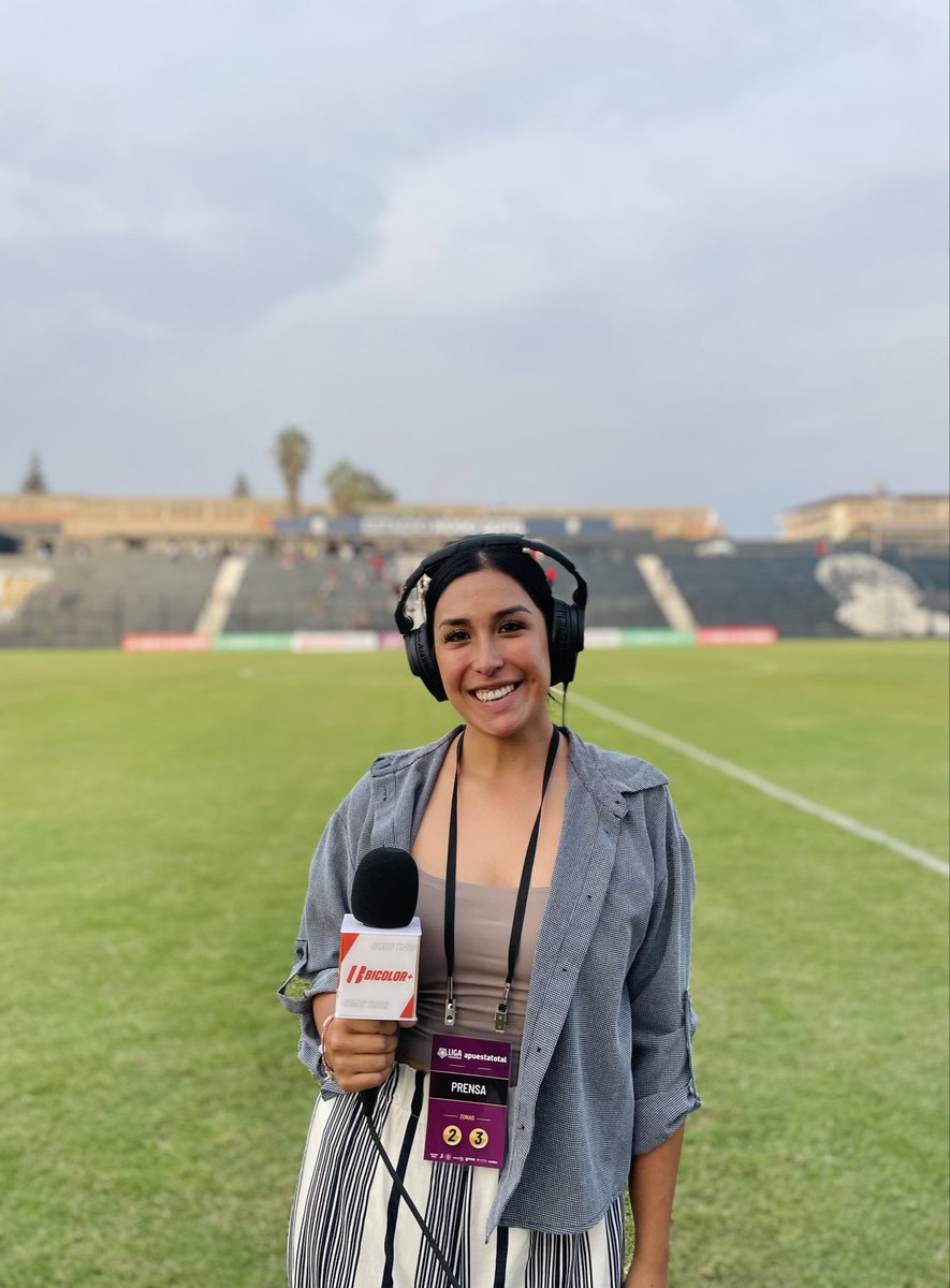 sofiarebra's tweet photo. Fin de semana de Liga Femenina 💜

Fecha 1:

S: Cristal 🆚 Melgar | 🏟️La Florida
D: Alianza 🆚 Killas | 🏟️ Hugo Sotil

📺 Síguenos por: Bicolor+ y Juntos TV https://t.co/IHyzVNOGrF