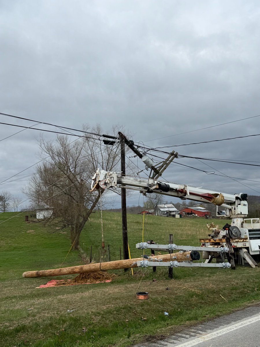 Warren RECC tweet media