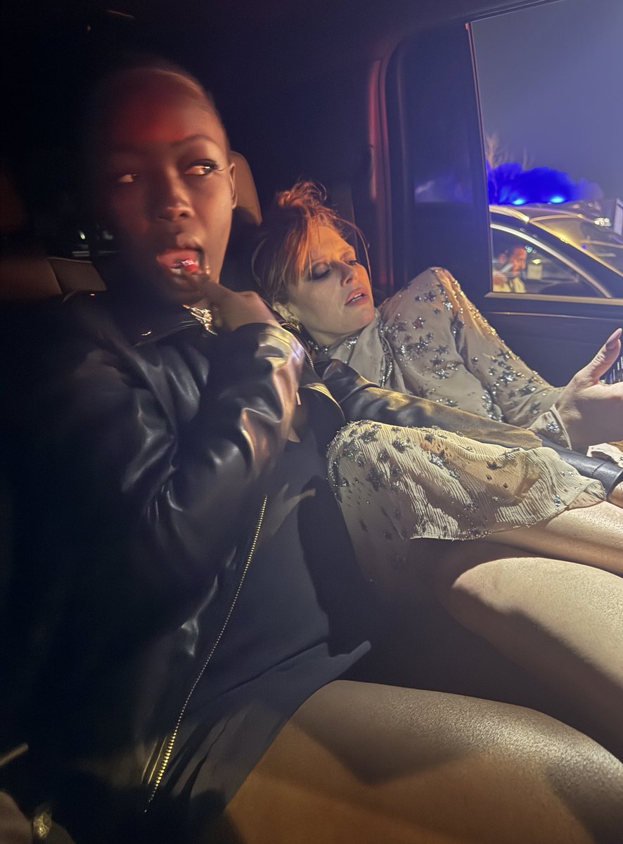 Elsa Majimbo tweet media