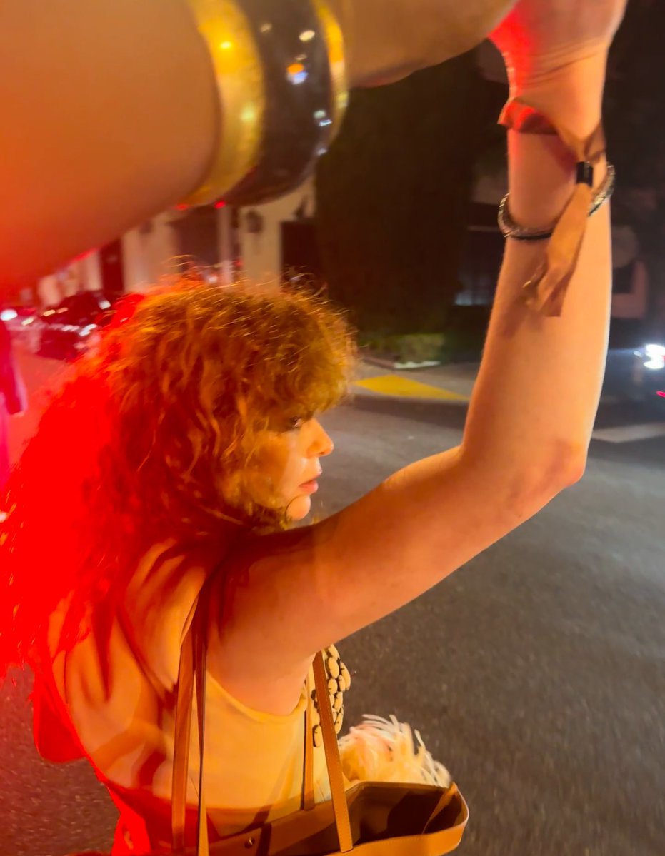 Elsa Majimbo tweet media