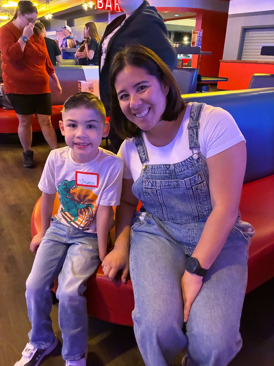 visionsined tweet media