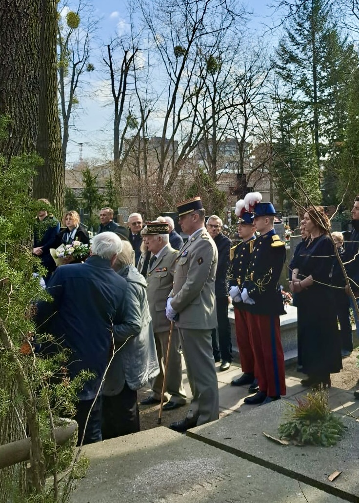 French Defense Attaché in Poland tweet media