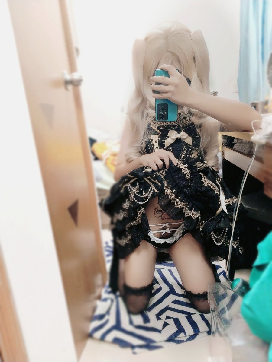 洛樱 tweet media