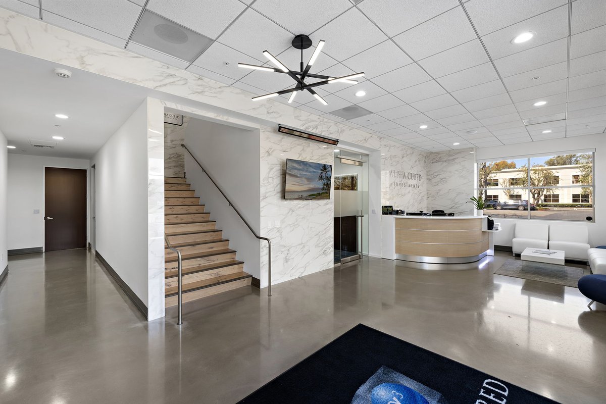 TidemarkRE's tweet photo. NEW LISTING: 1124 Bristol St, Costa Mesa 📍
🏢 13,103 SF Office Building 
💰 $6,299,982 | 6.15% Cap Rate 
📝 New 7-yr lease w/ CAPTRUST 
✈️ Minutes from JWA &amp; South Coast Plaza
Contact Taylor Snyder: (949) 533-1321
CA DRE 02092420
#TidemarkRealEstateServices #CRE #CostaMesa https://t.co/l9IjFqDpy8